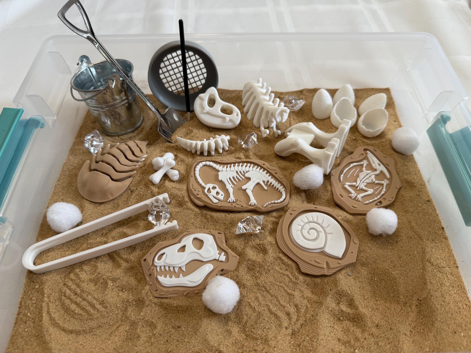 Dinosaur Fossil Dig Sensory Bin – Montessori Excavation Activity Kit for Kids | STEM Learning & Pretend Play | Flisat Filler | Busy Bin