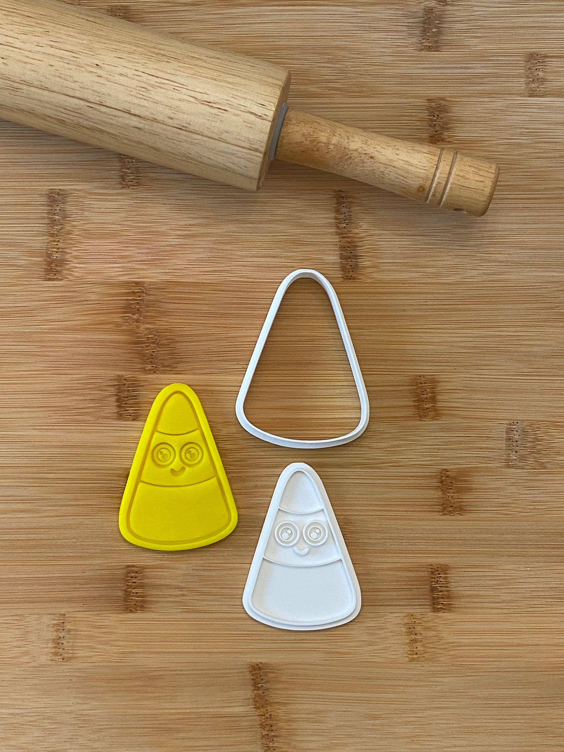 Halloween Cookie Cutter Set – 5 Cute Stamps & Embossers for Baking, Fondant, Playdough