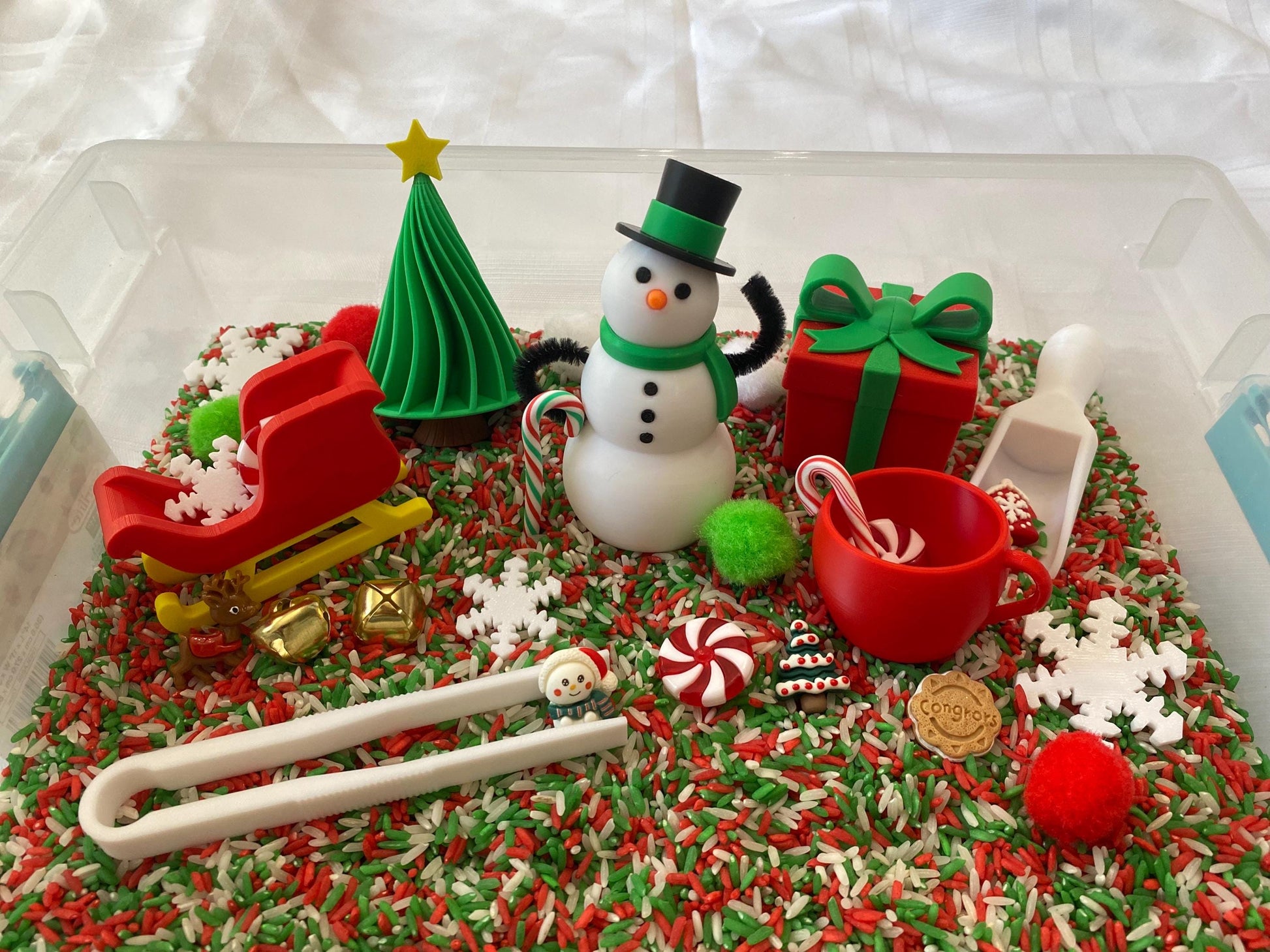 Christmas Sensory Bin - Montessori Play Kit for Kids | Pretend Play | Flisat Filler | Busy Bin