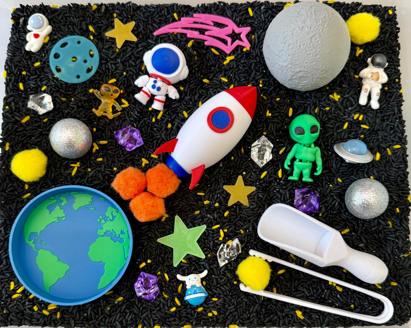 Outer Space Sensory Bin – Montessori Galaxy Play Kit | Planets, Rocket, Astronauts & Aliens – STEM Activity | Flisat Filler | Busy Bin