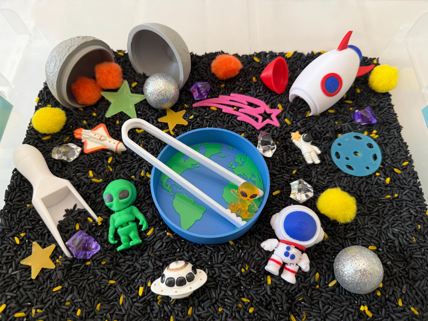 Outer Space Sensory Bin – Montessori Galaxy Play Kit | Planets, Rocket, Astronauts & Aliens – STEM Activity | Flisat Filler | Busy Bin