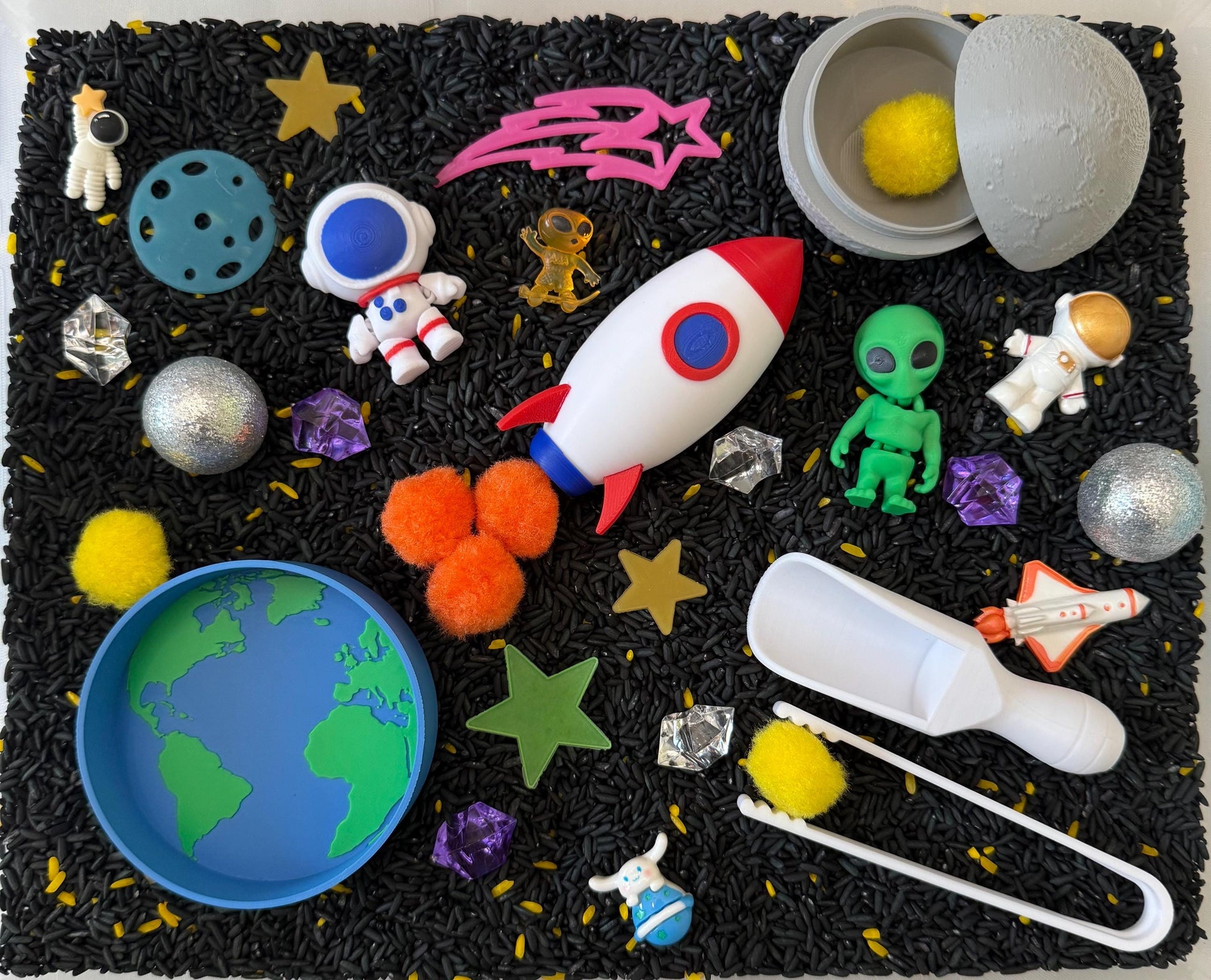 Outer Space Sensory Bin – Montessori Galaxy Play Kit | Planets, Rocket, Astronauts & Aliens – STEM Activity | Flisat Filler | Busy Bin
