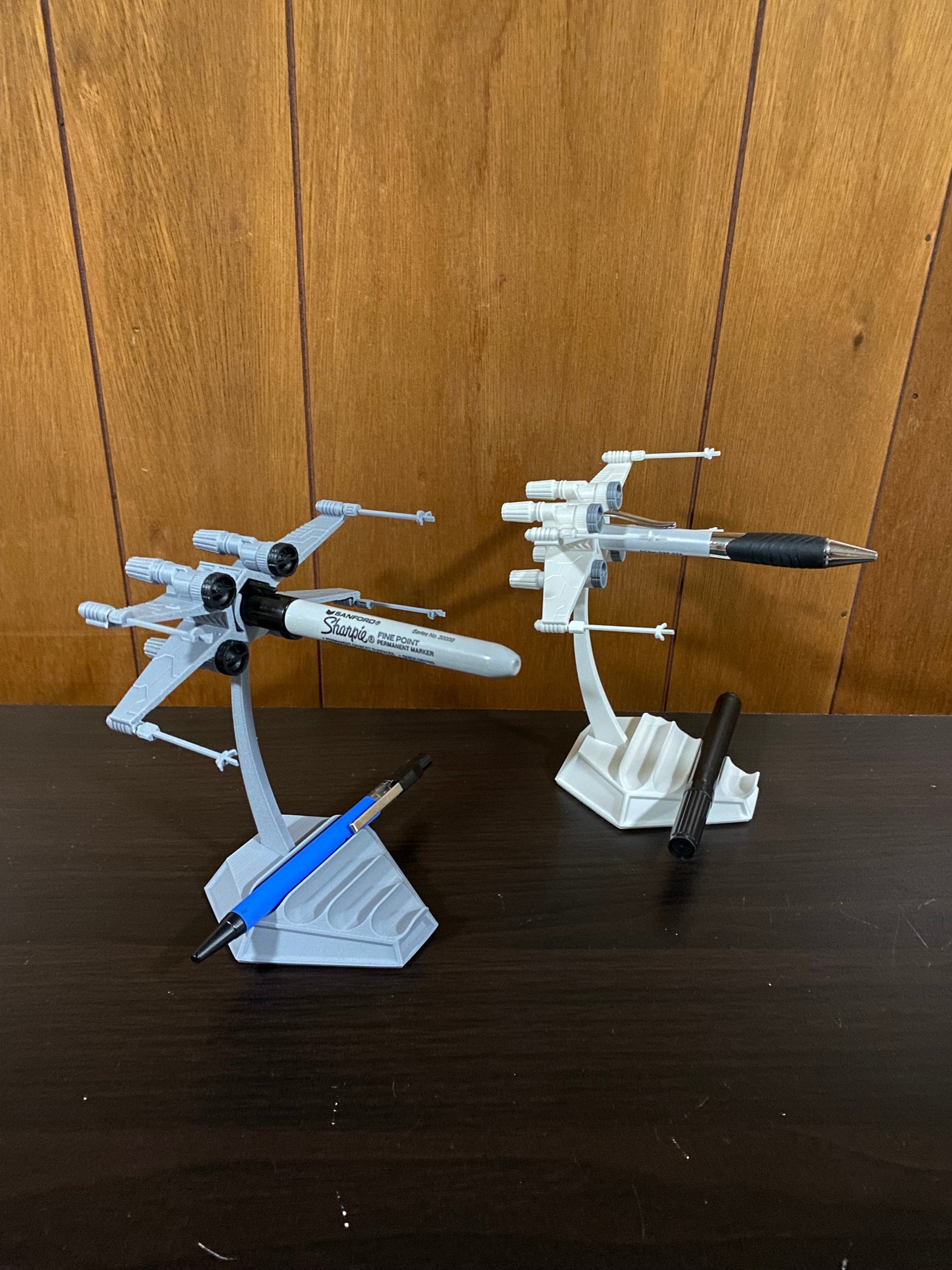 X-Wing Inspired Pen Holder - The Ultimate Desk Accessory for Star Wars Fans - Sci-Fi Office Decor & Unique Fan Gift