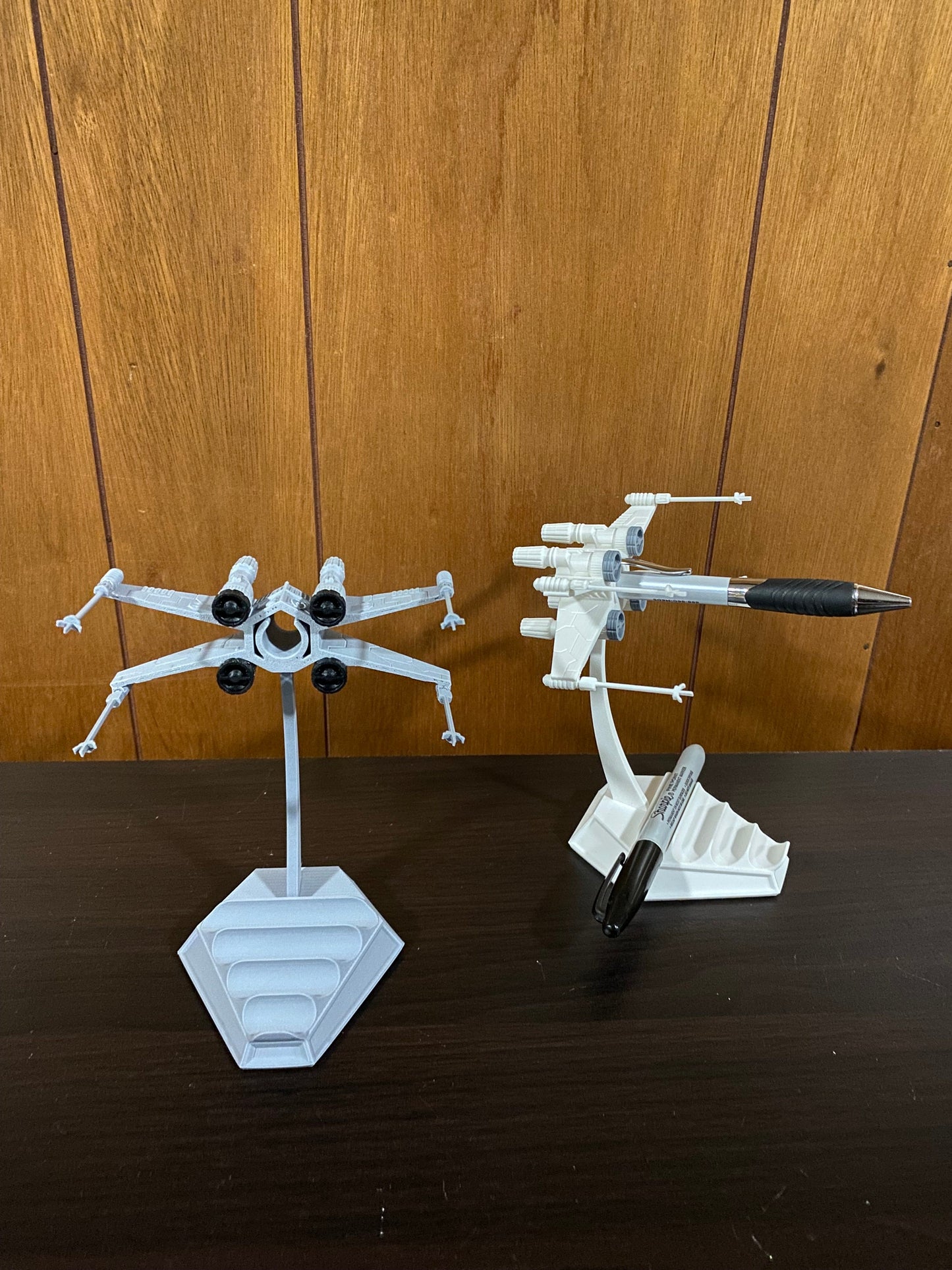 X-Wing Inspired Pen Holder - The Ultimate Desk Accessory for Star Wars Fans - Sci-Fi Office Decor & Unique Fan Gift